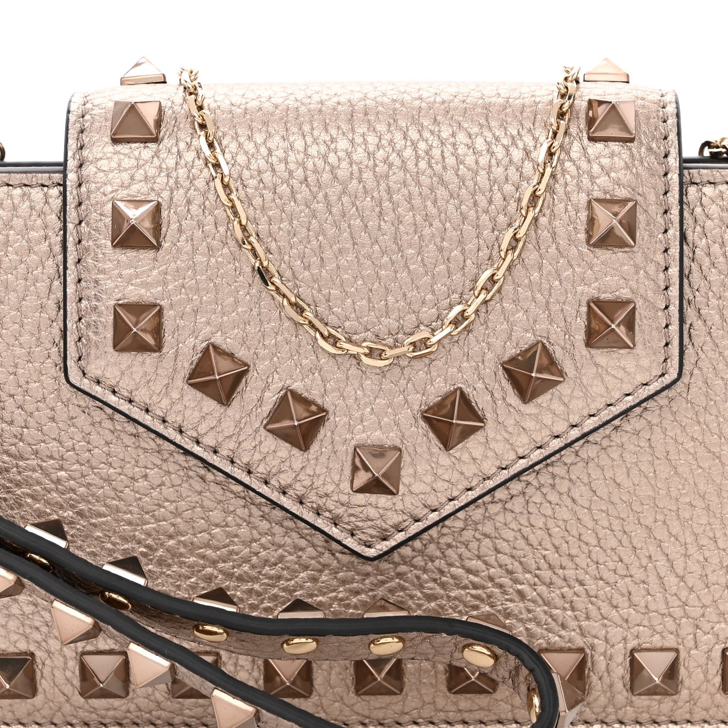 Valentino Garavani Metallic Pebbled Calfskin Rockstud Phone Case With Chain Sasso 8 of 11