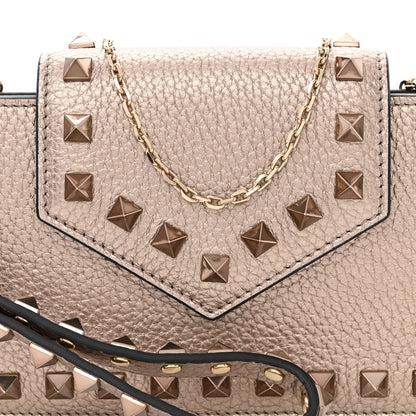 Valentino Garavani Metallic Pebbled Calfskin Rockstud Phone Case With Chain Sasso 8 of 11