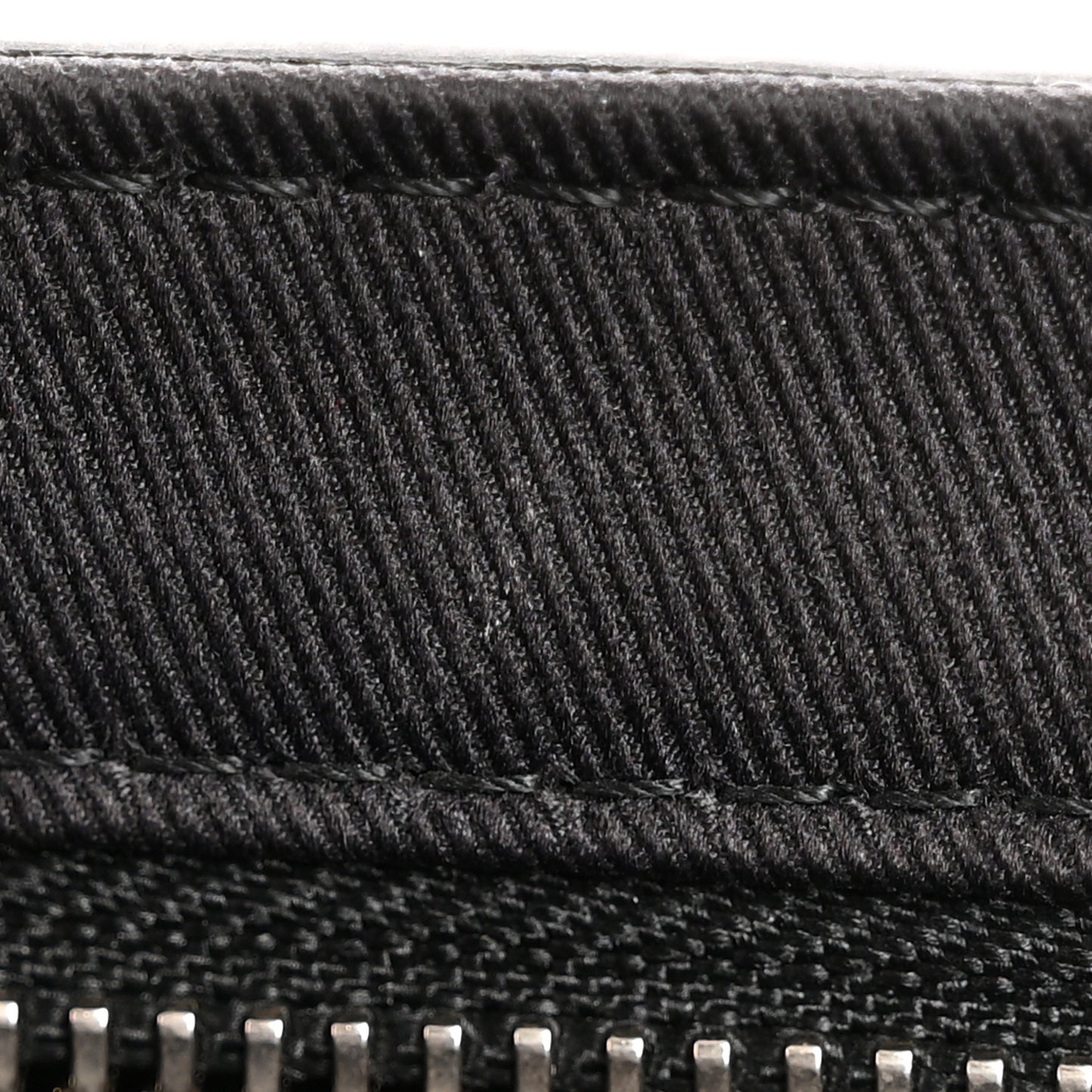 Taiga Roman PM Messenger Black