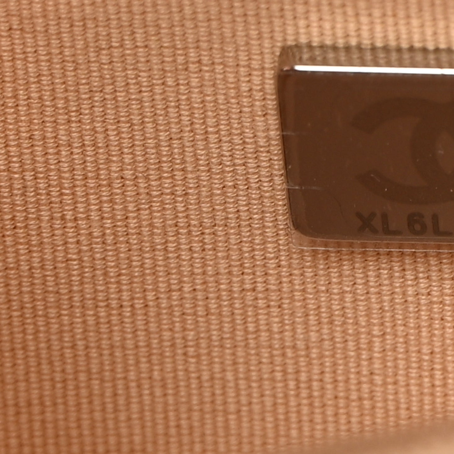 Caviar Quilted Wallet On Chain WOC Beige