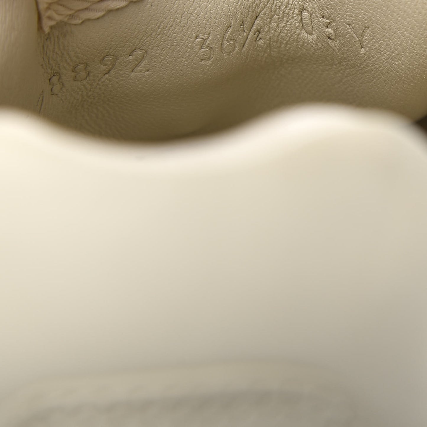 Calfskin Logo Womens Rhyton Sneakers 36.5 Ivory