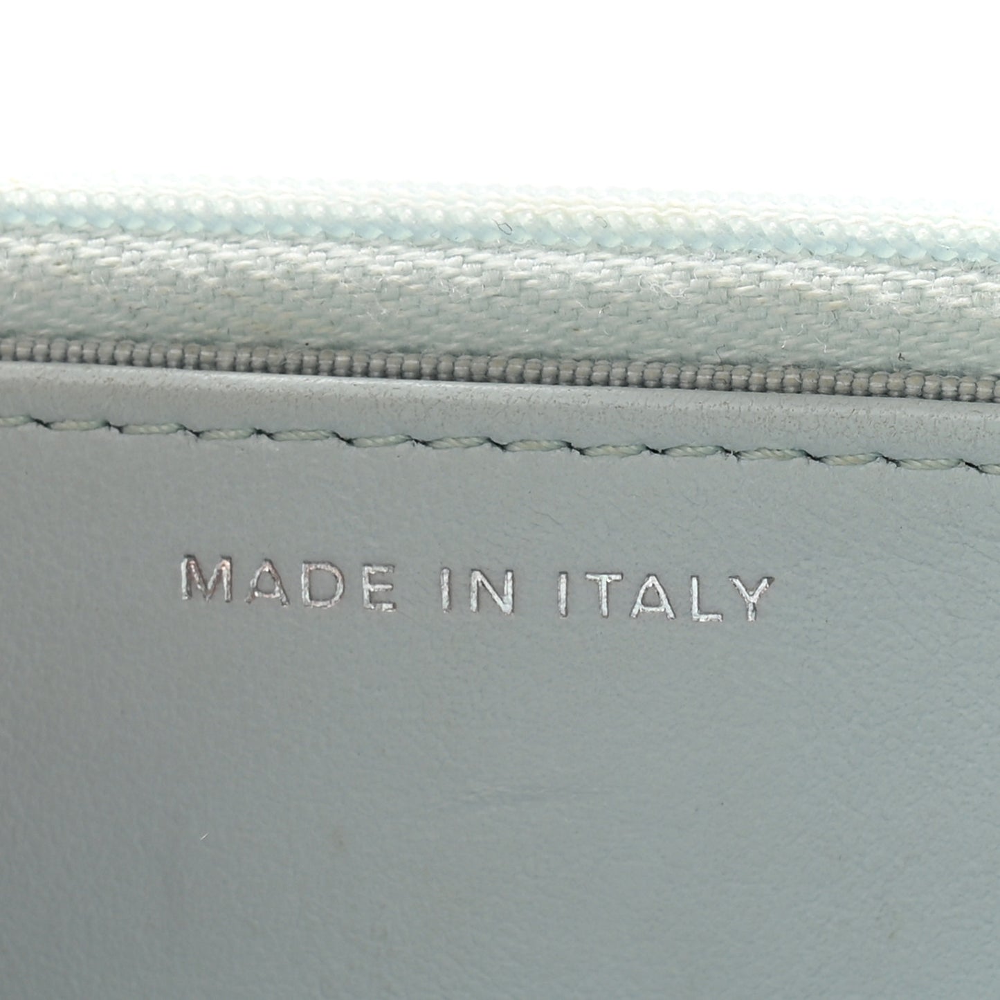 Caviar Quilted Wallet on Chain WOC Light Blue