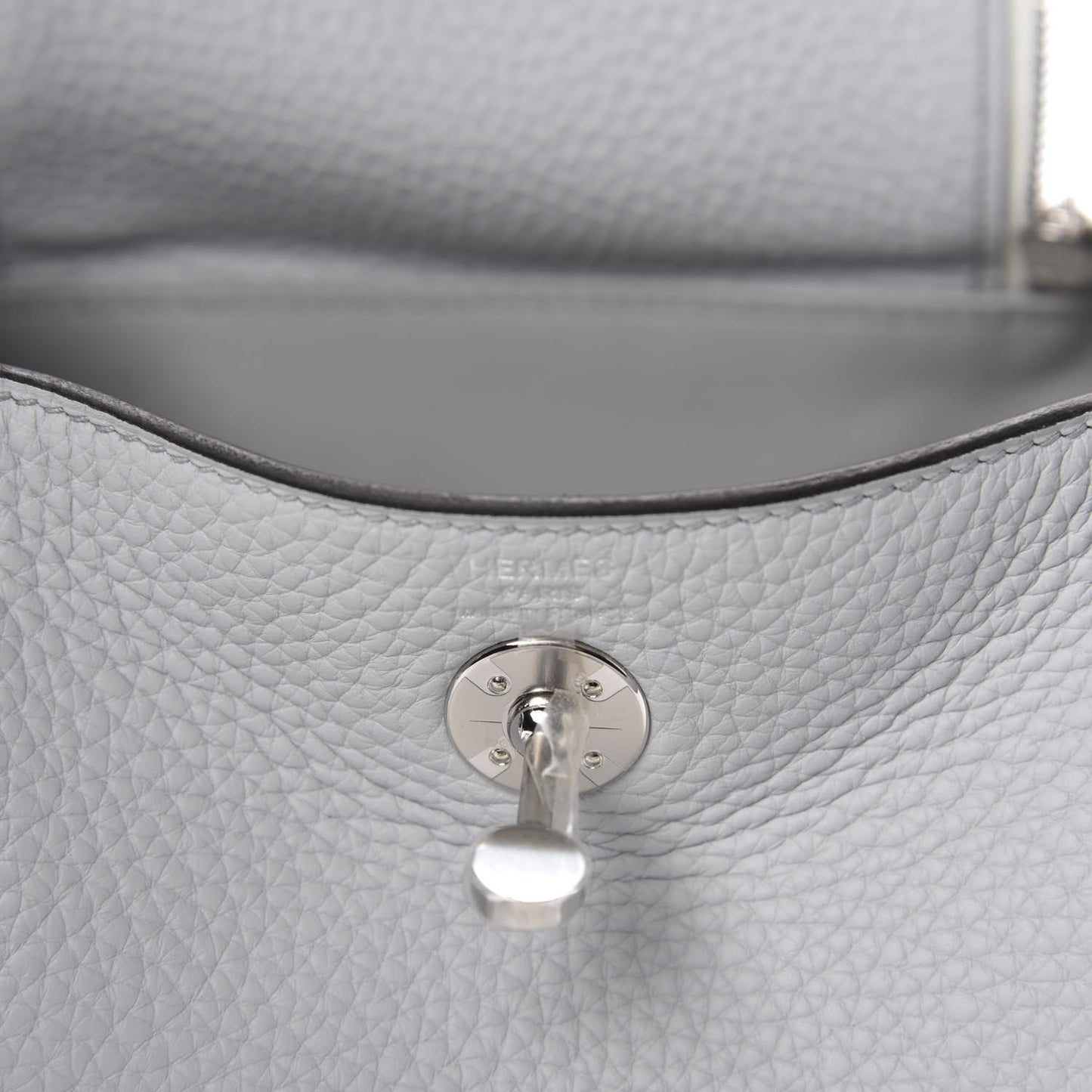 Taurillon Clemence Mini Lindy 20 Bleu Pale