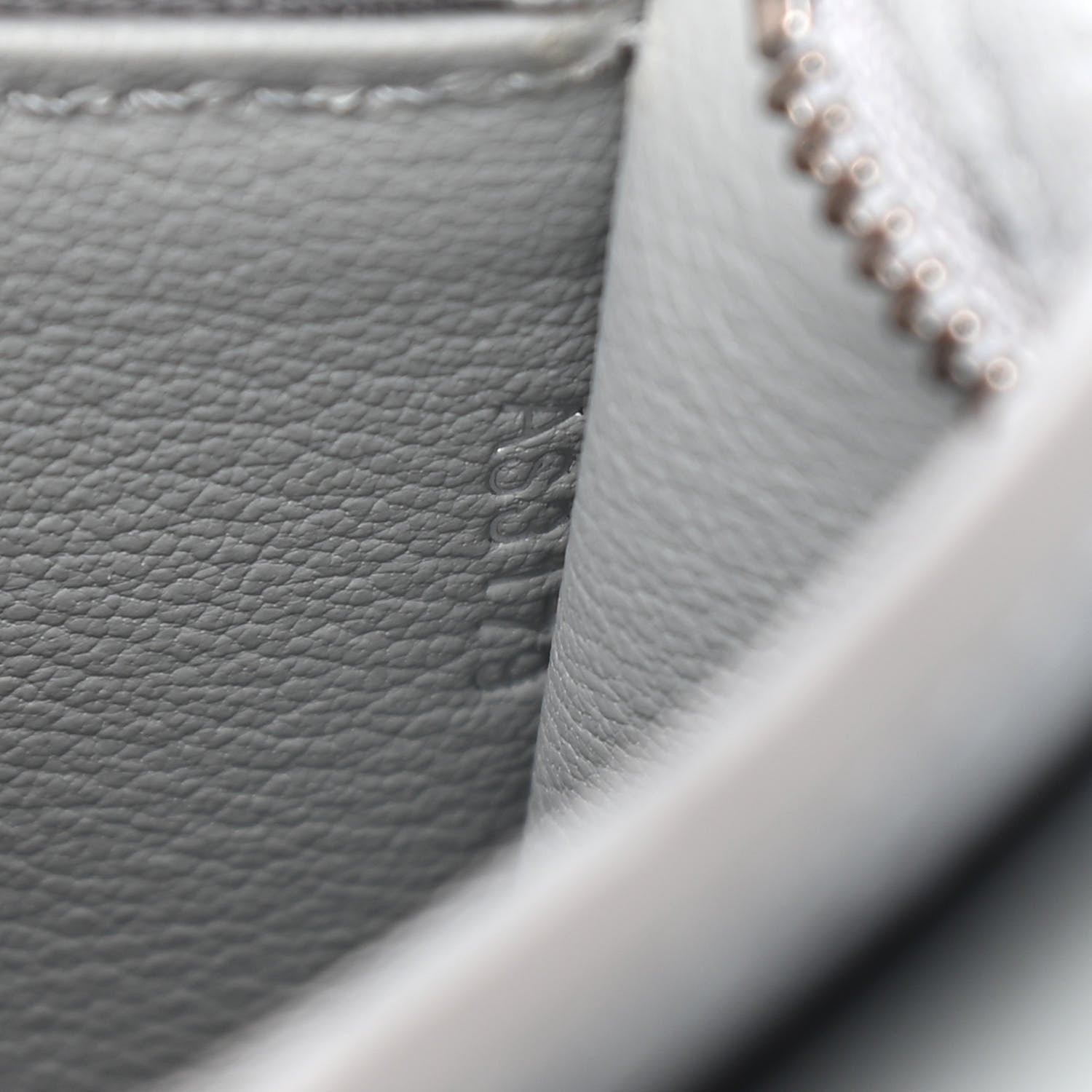 Louis Vuitton Ostrich Capucines BB Gris 8 of 10