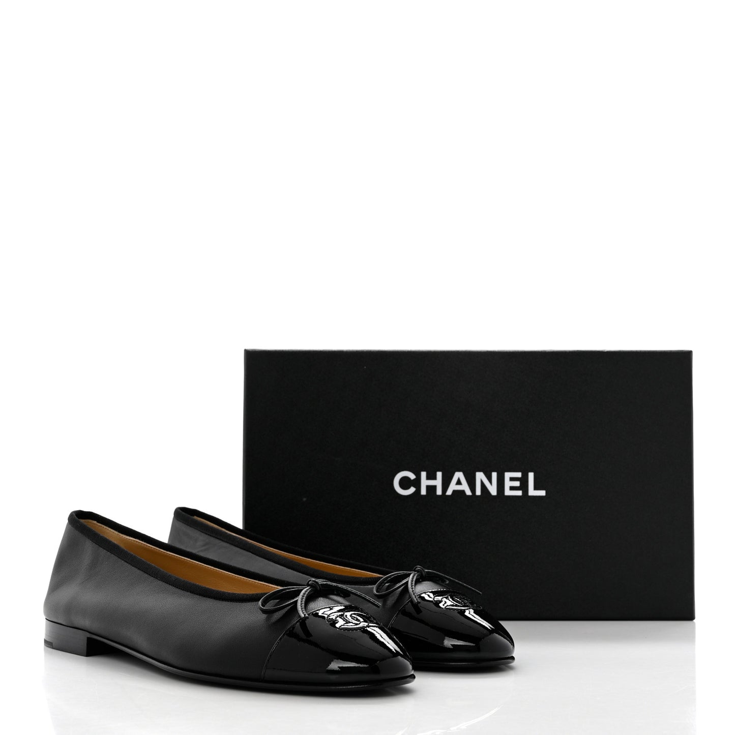 Lambskin Patent Cap Toe Ballerina Flats 41 Black