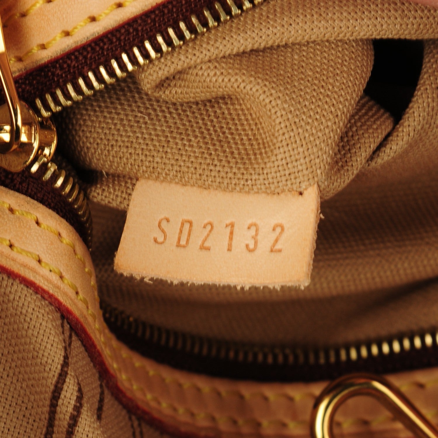 Louis Vuitton Monogram Delightful GM 8 of 8