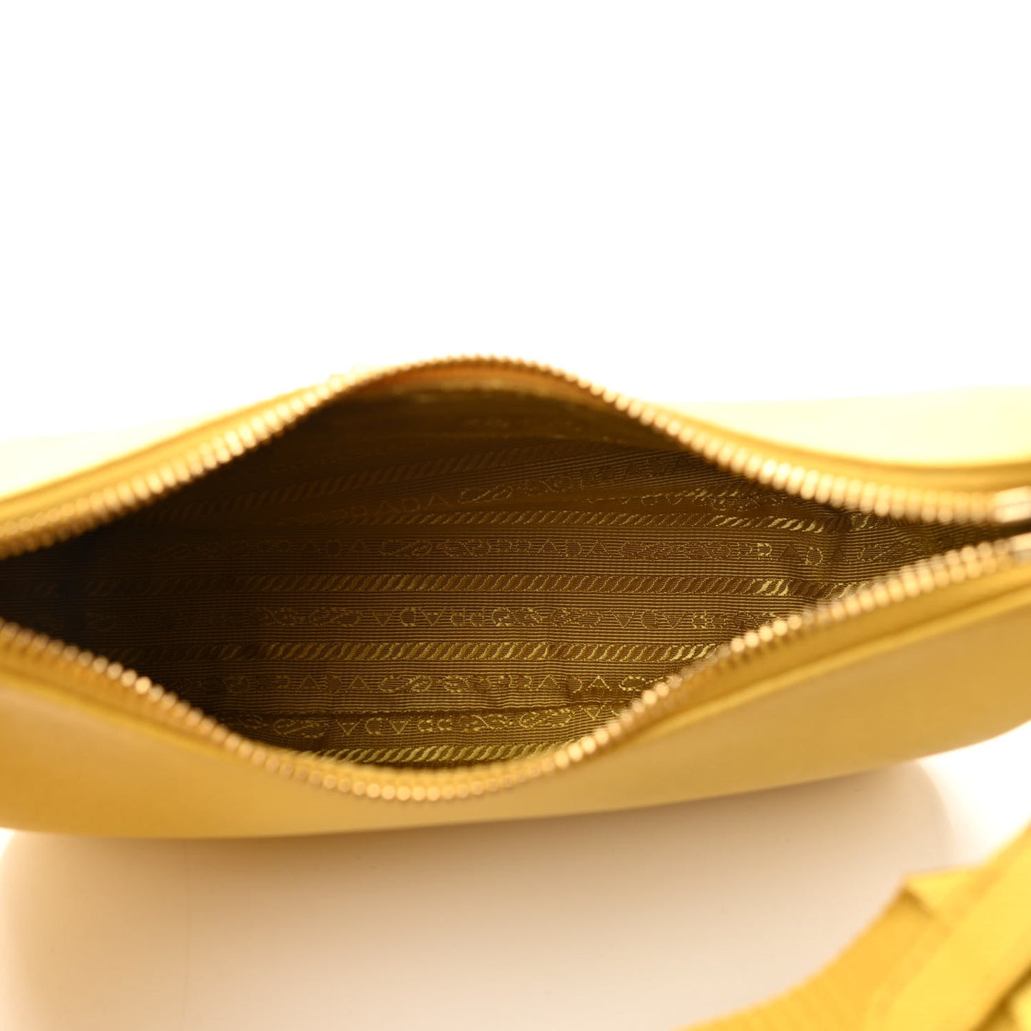 Saffiano Lux Re-Edition 2005 Shoulder Bag Sole