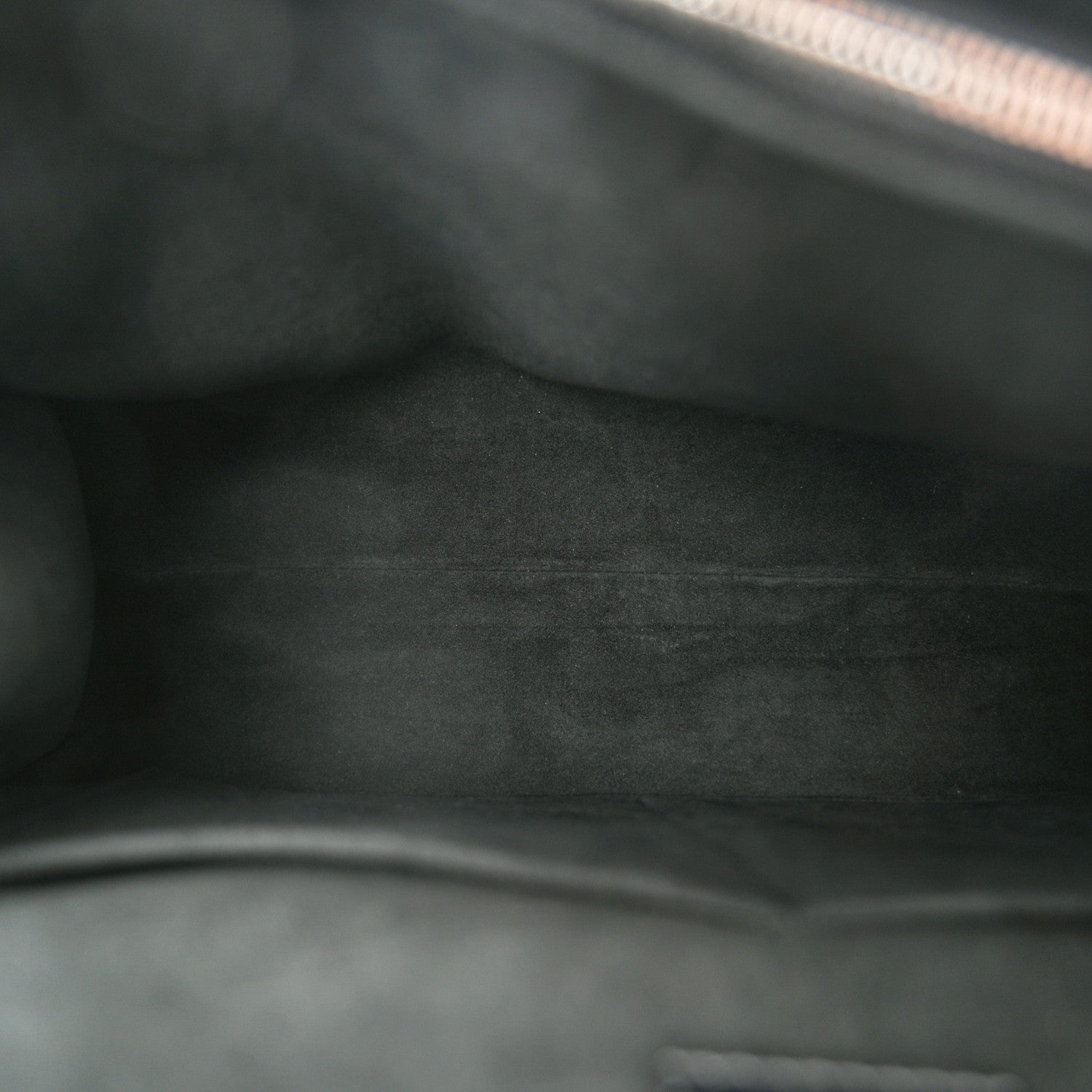 Louis Vuitton Epi Cluny MM Anthracite Nacre 5 of 9
