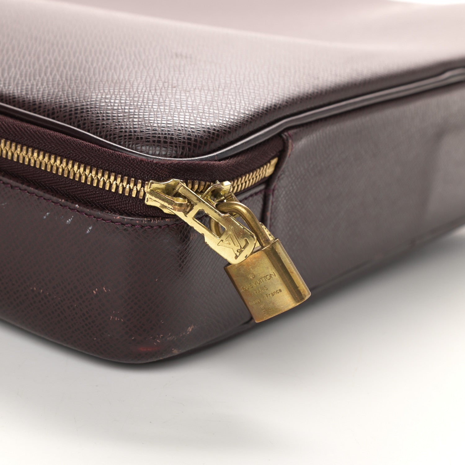 Louis Vuitton Taiga Odessa Laptop Bag Acajou 14 of 18