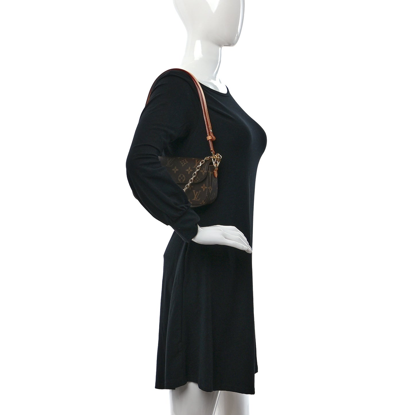 Monogram Ivy Wallet On Chain