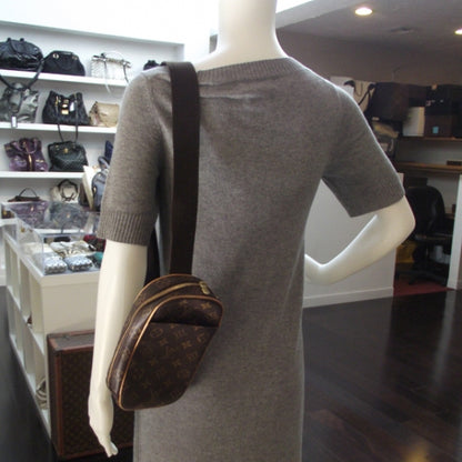 Louis Vuitton Monogram Pochette Gange 2 of 9
