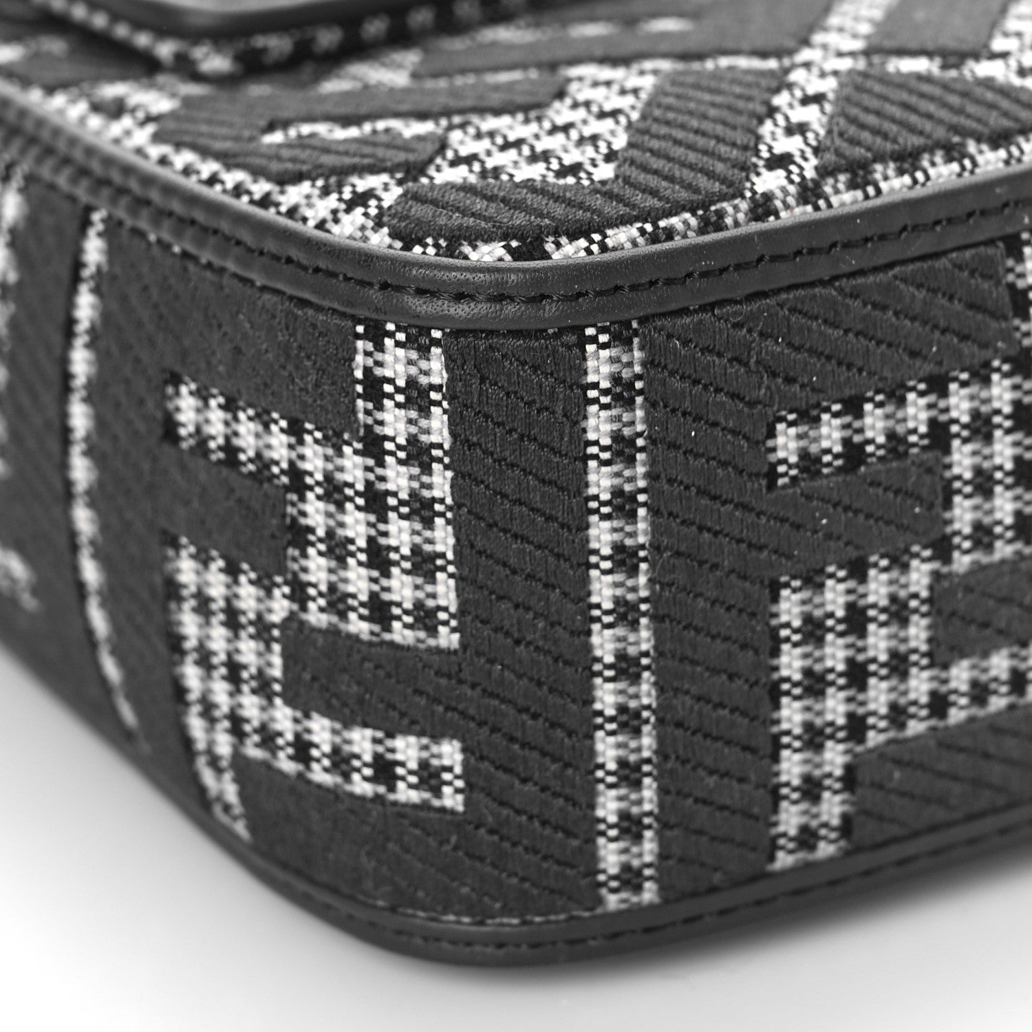 Fendi Wool Vitello King Houndstooth FF Embroidered Baguette Grigio Anthracite 7 of 8