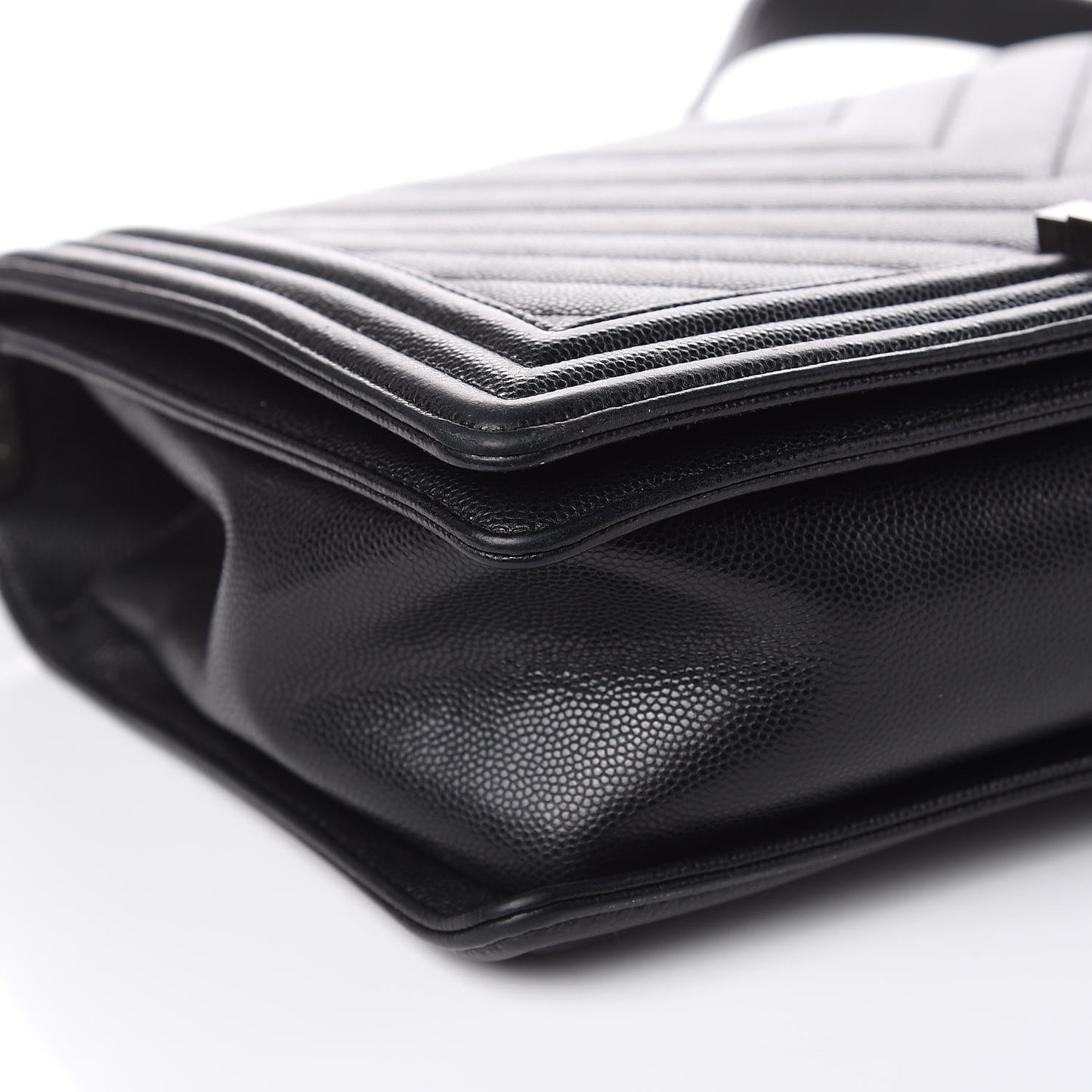 Caviar Chevron Quilted New Medium Boy Flap Black