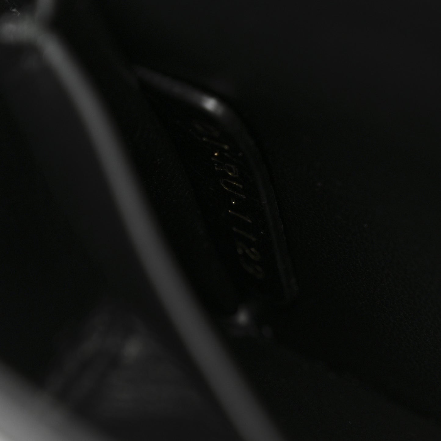 Crackled Lambskin 30 Montaigne Box Bag Black Black