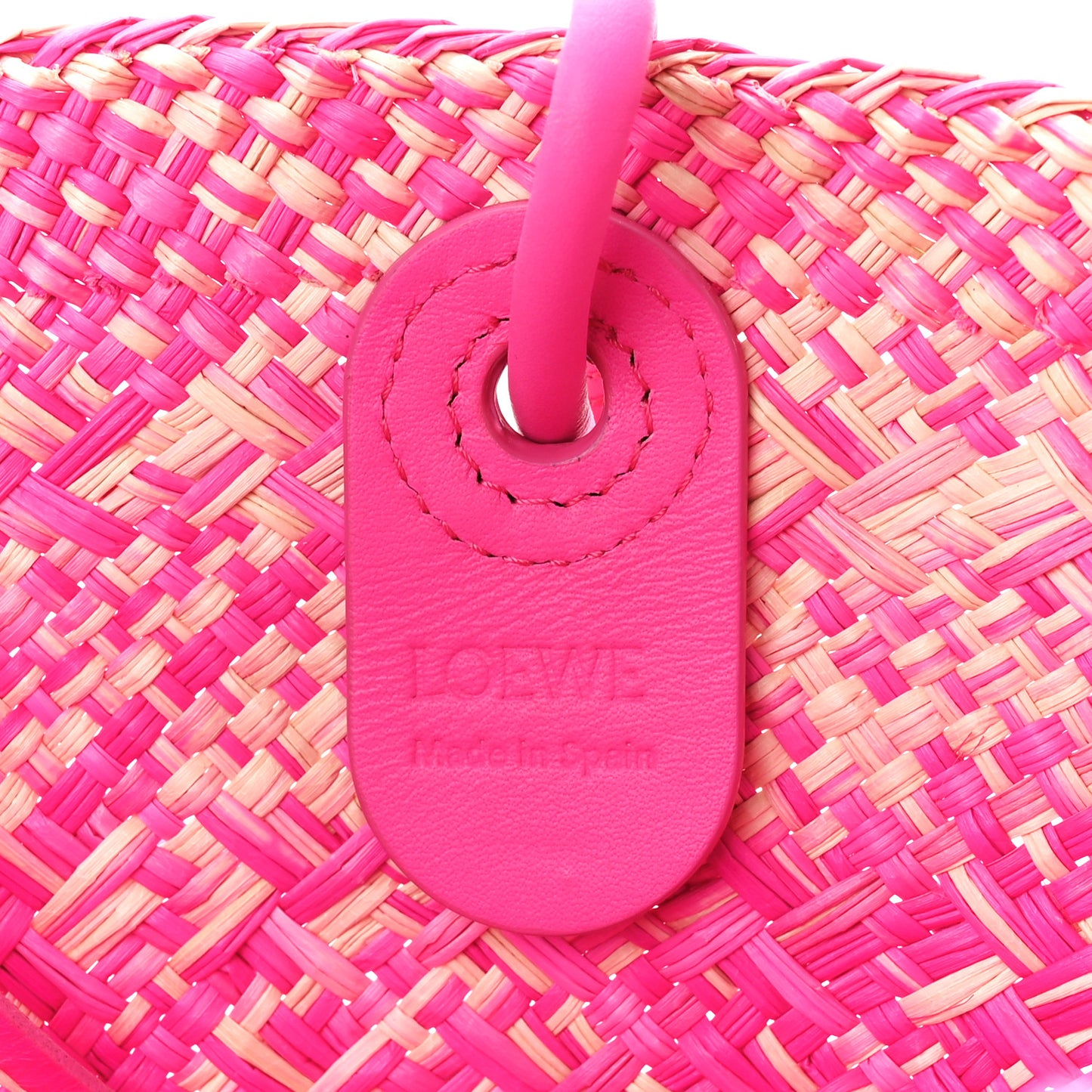 Iraca Palm Calfskin Small Anagram Basket Bag Fuchsia