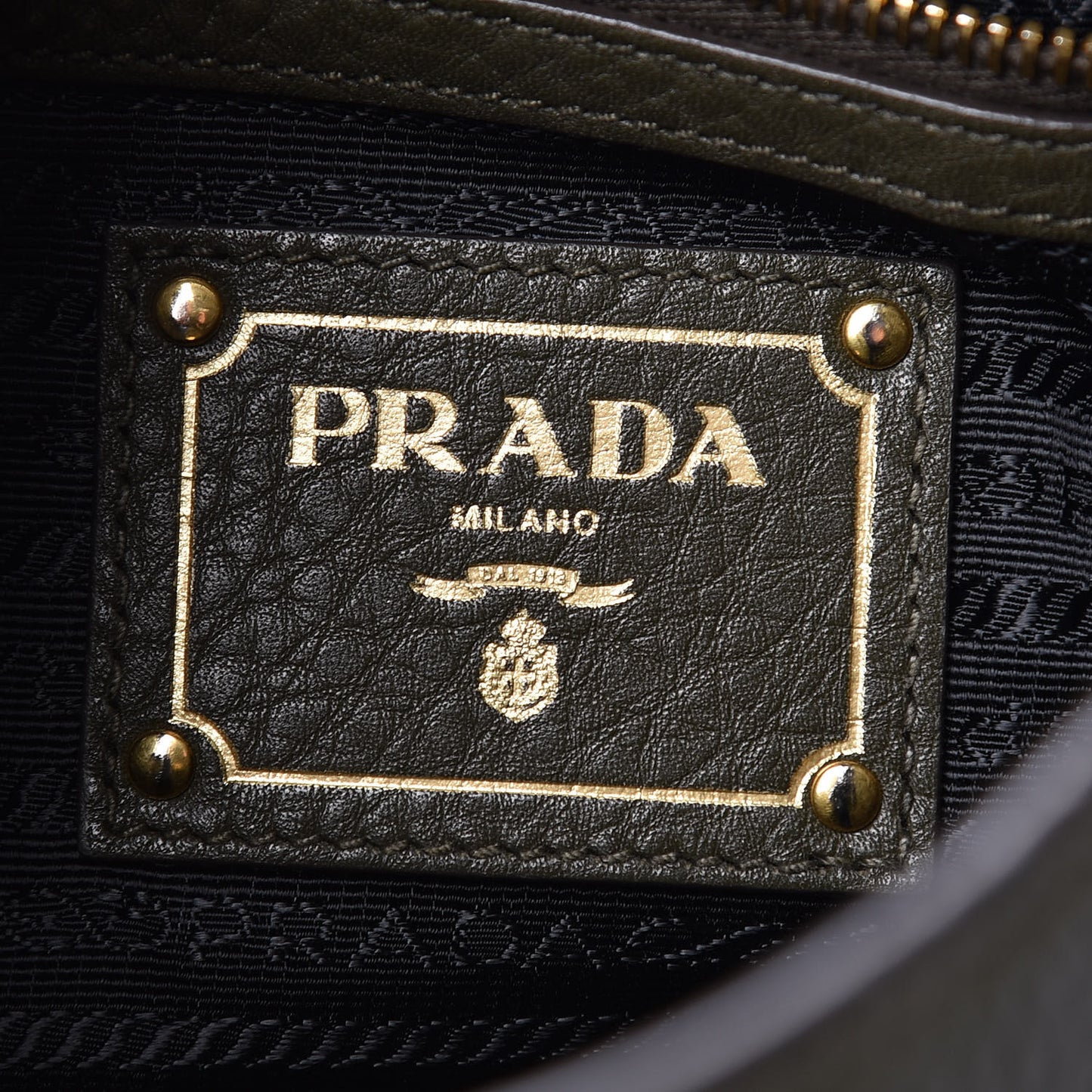 Vitello Daino Hobo Dark Green