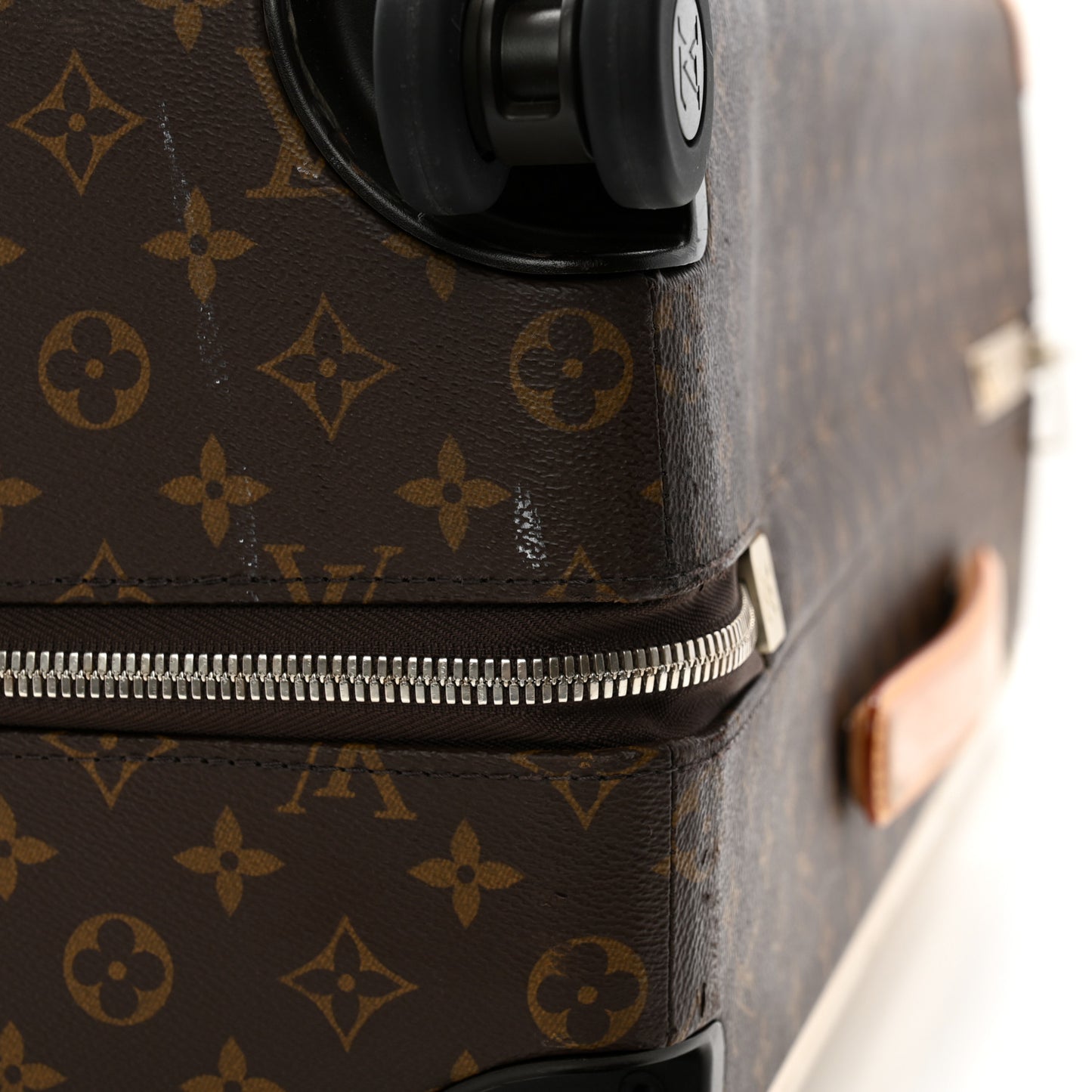 Monogram Horizon 70