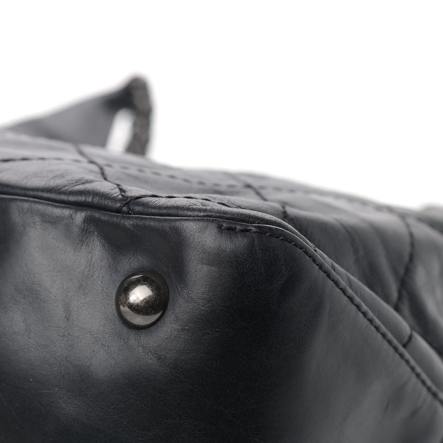 Aged Calfskin Quilted Coco Supple Hobo Black