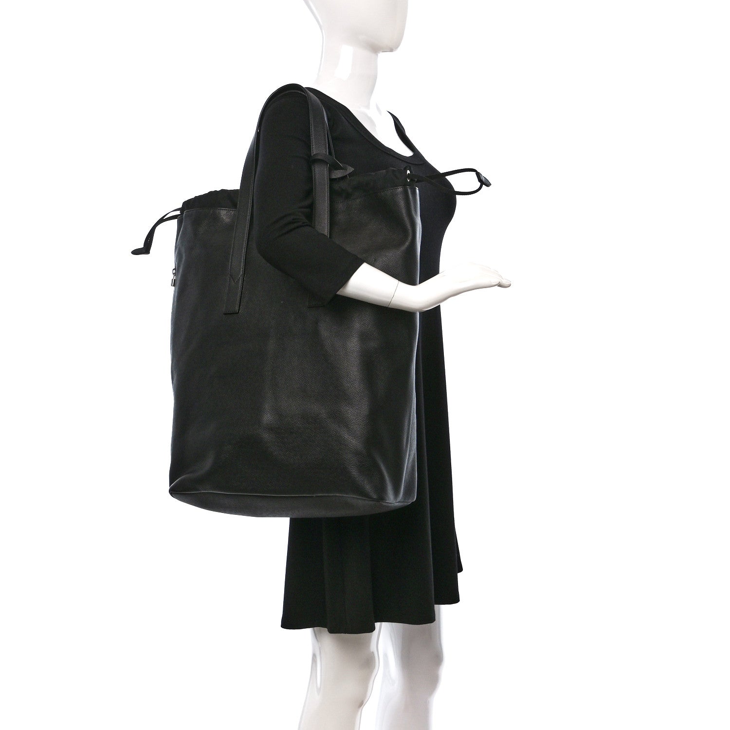 Louis Vuitton Taiga Outdoor Cabas Light Black 3 of 11