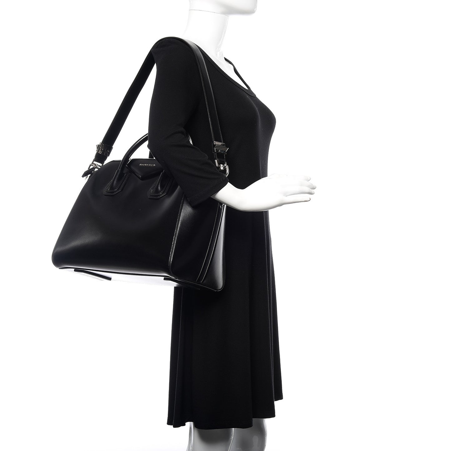 Shiny Lord Calfskin Medium Antigona Black