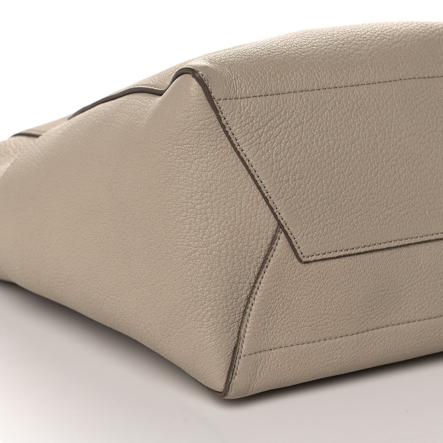 Natural Calfskin Seau Sangle Bucket Bag Dune