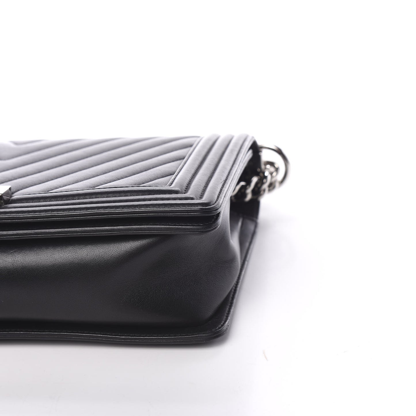 Calfskin Chevron Quilted New Medium Boy Flap Black