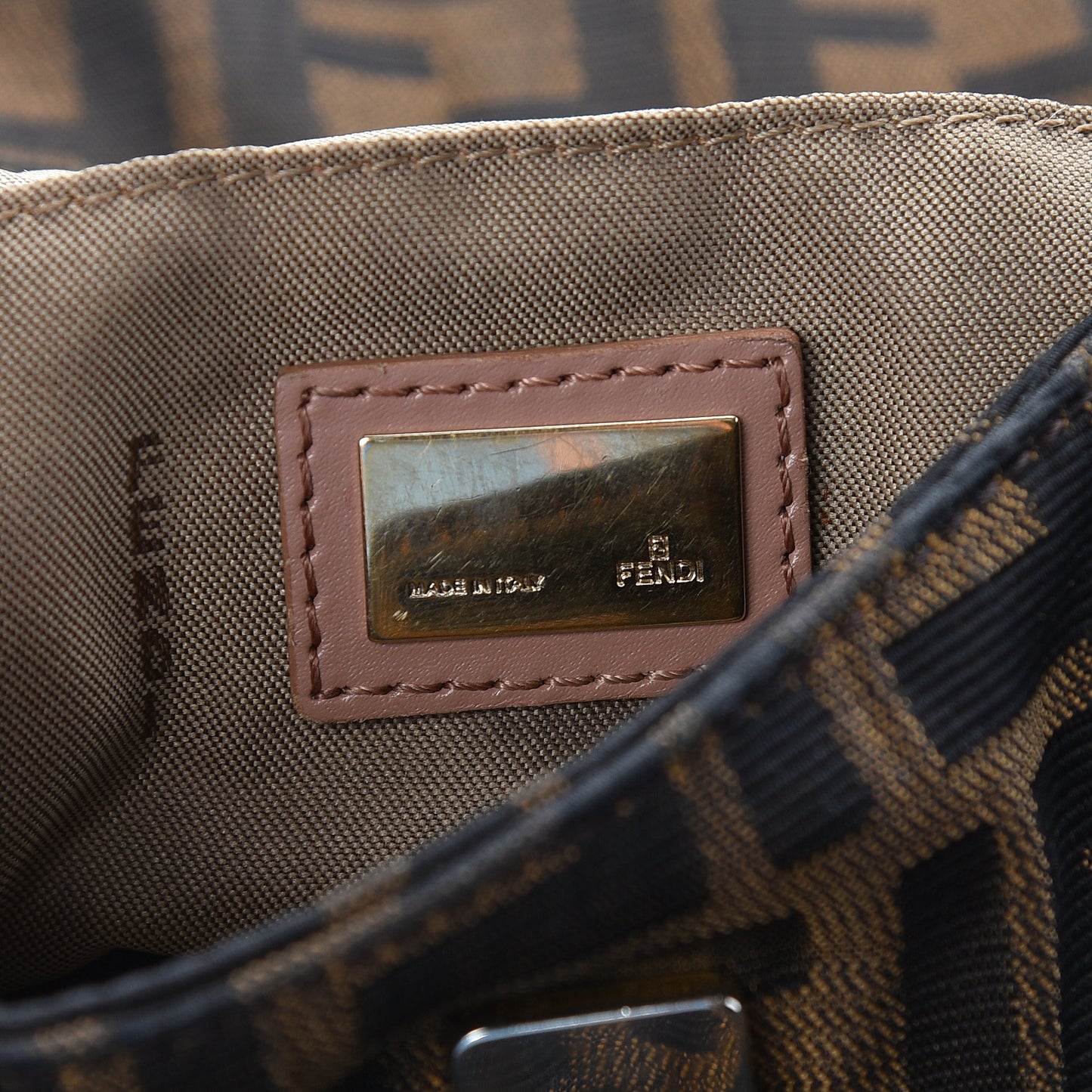 Zucca Cuoio Lucido Small Chef Shoulder Bag Tobacco Bois de Rose