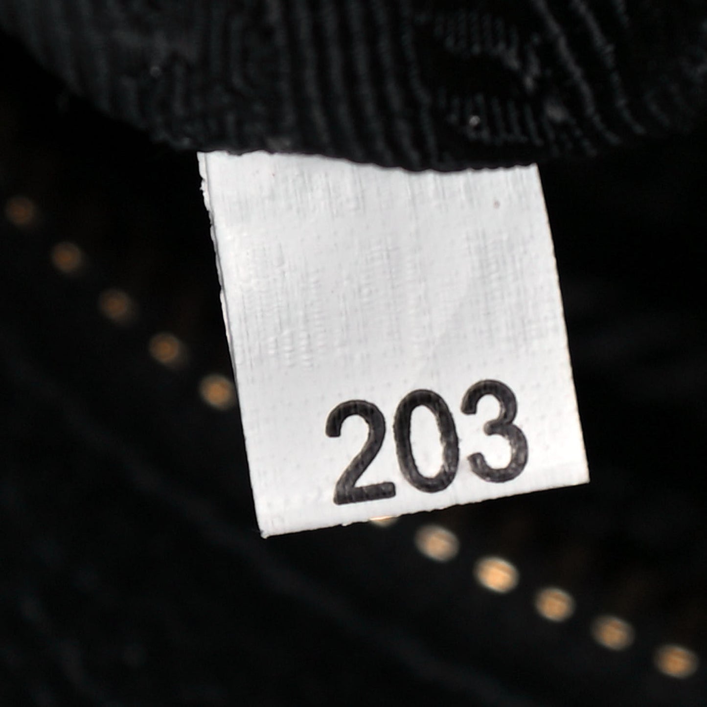 Vitello Daino Tote Black