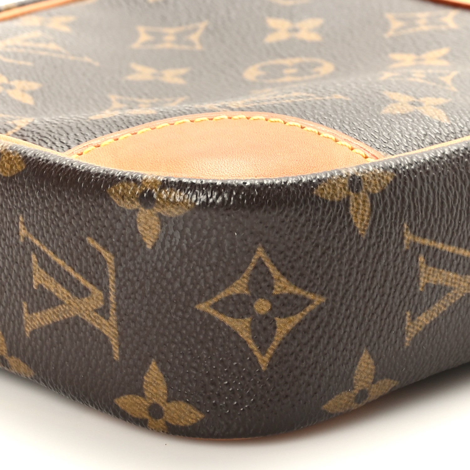 Louis Vuitton Monogram Danube 21 8 of 8