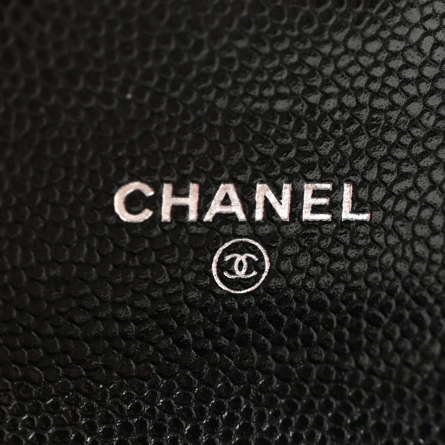 Caviar Quilted Flap Card Holder On Chain Black
