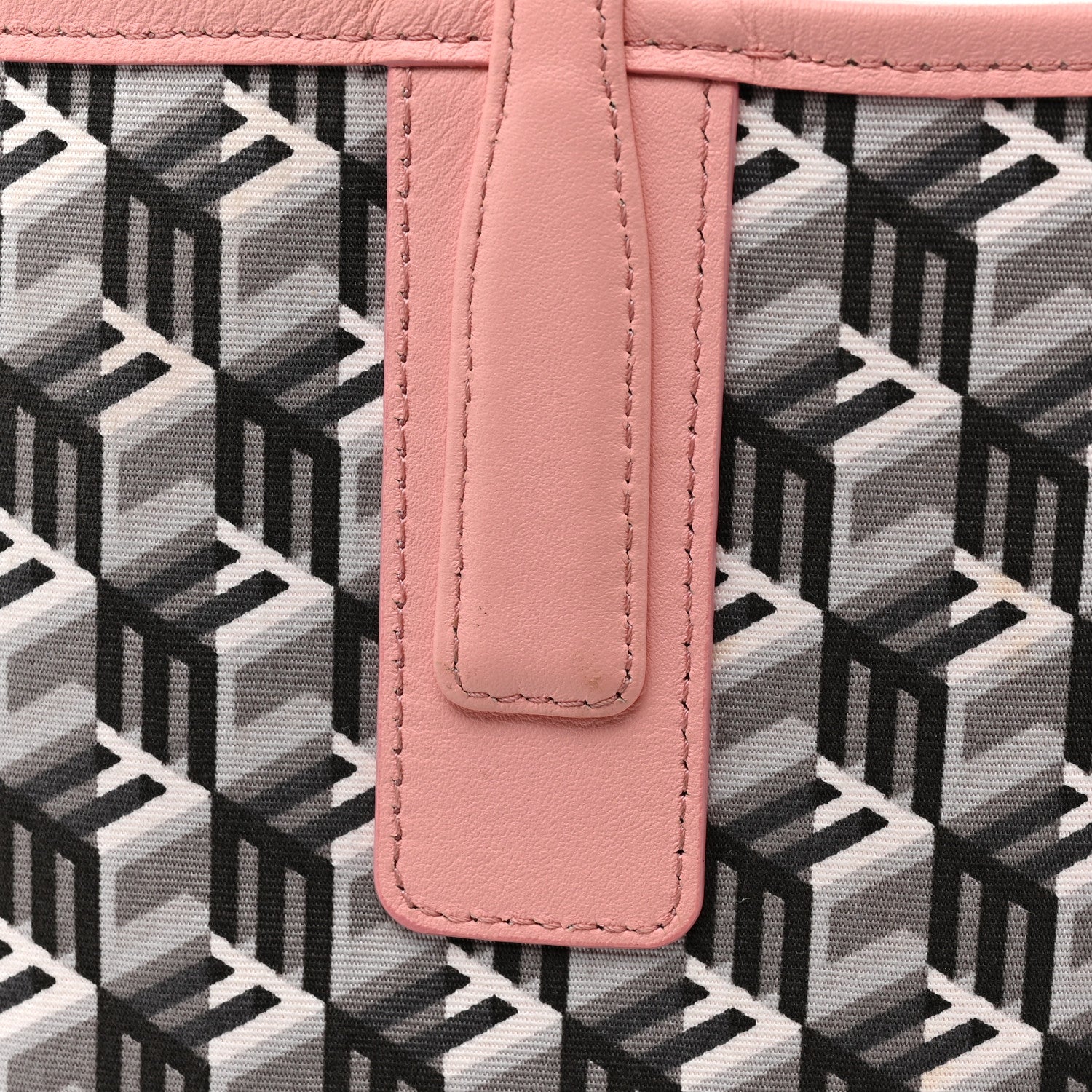 MCM Visetos Medium Liz Reversible Shopper Tote Pink 16 of 29