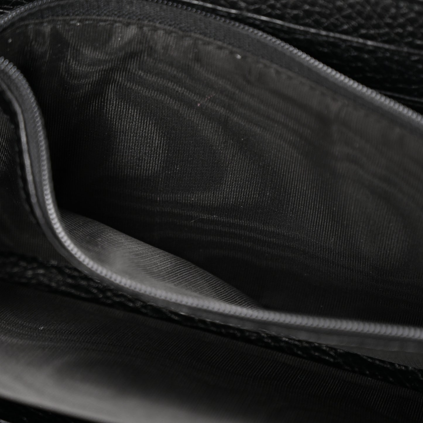 Pebbled Calfskin Soho Zip Around Wallet Black