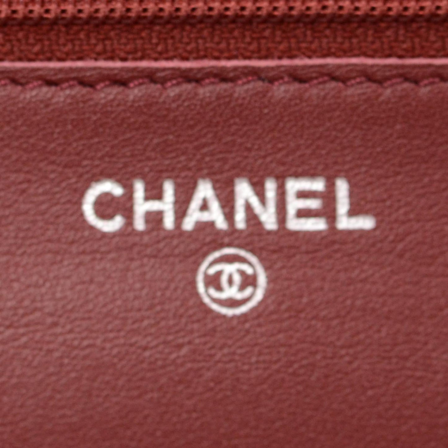 Caviar Wallet on Chain WOC Dark Red