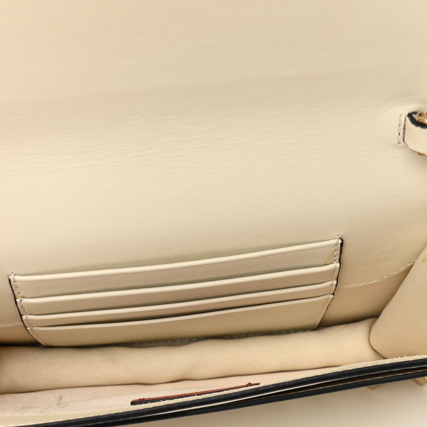 Vitello Rockstud Envelope Wallet on Chain Ivory