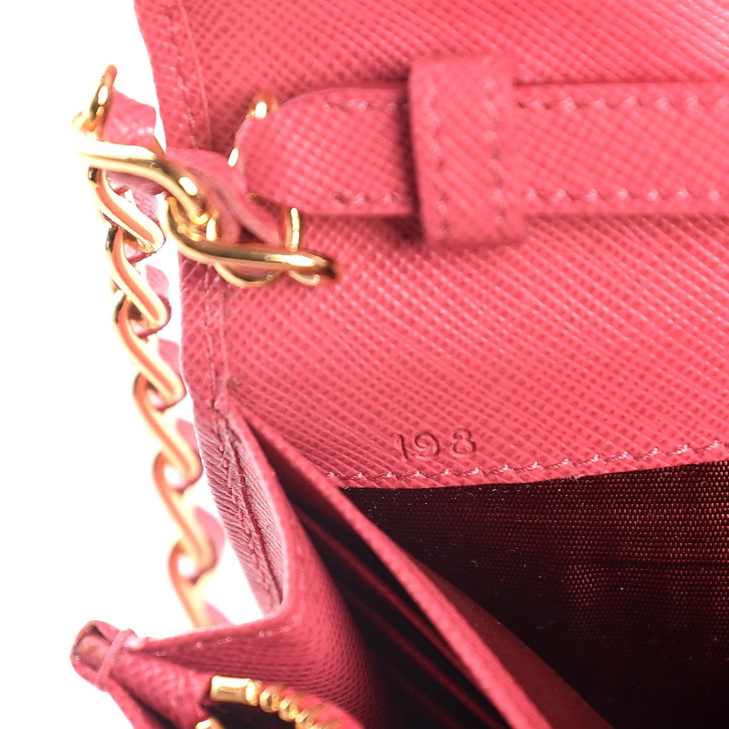 Saffiano Metal Oro Chain Wallet Peonia