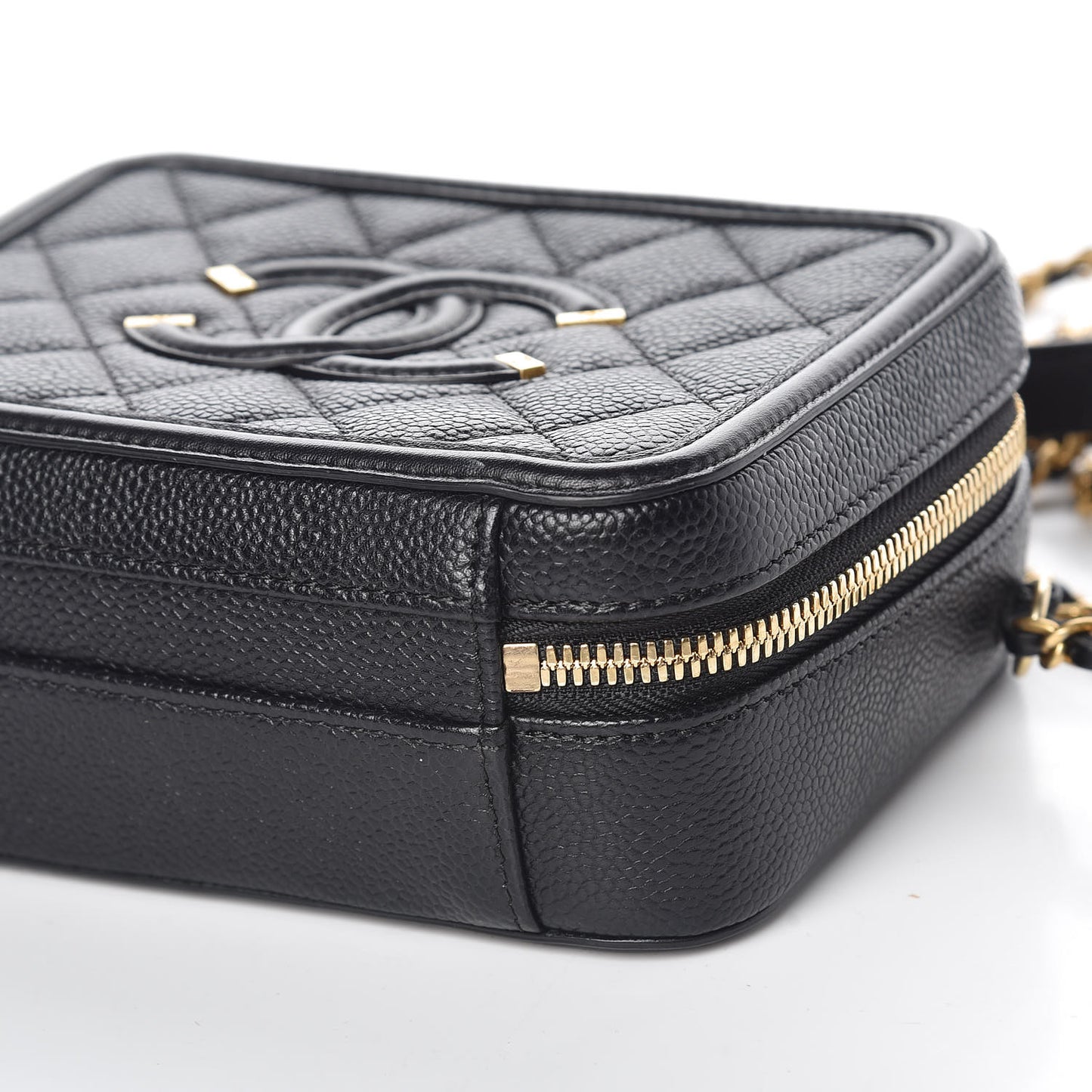 Caviar Quilted Small CC Filigree Vanity Case Black