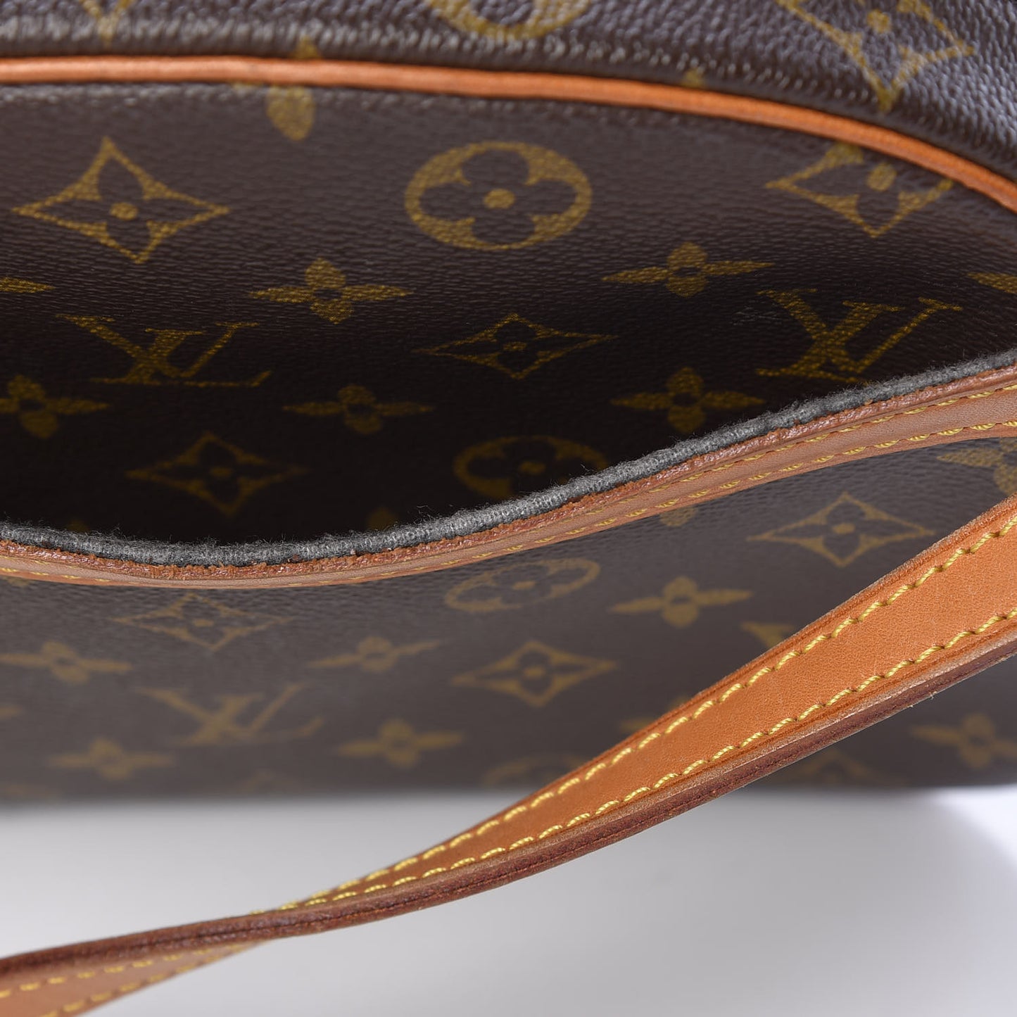 Monogram Blois