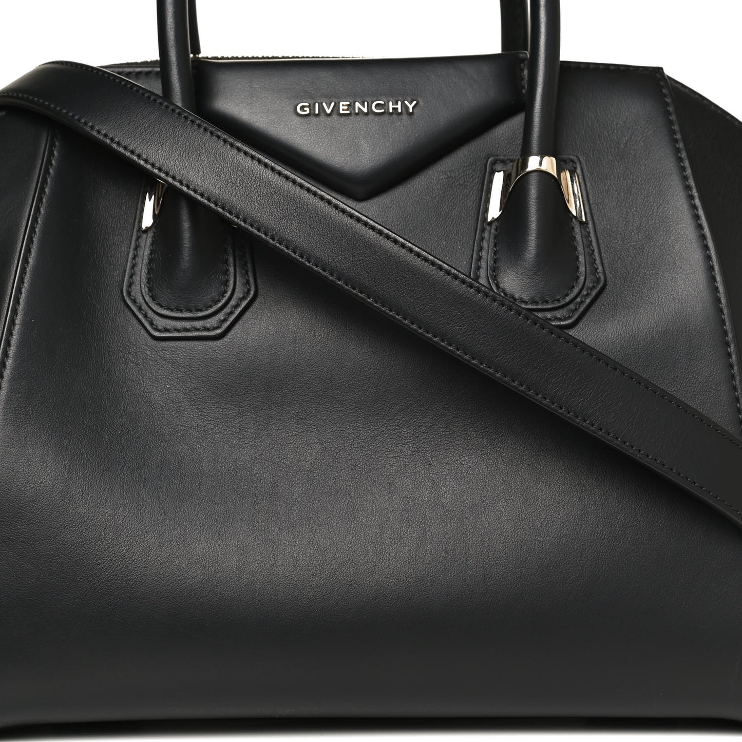 Shiny Lord Calfskin Small Antigona Black
