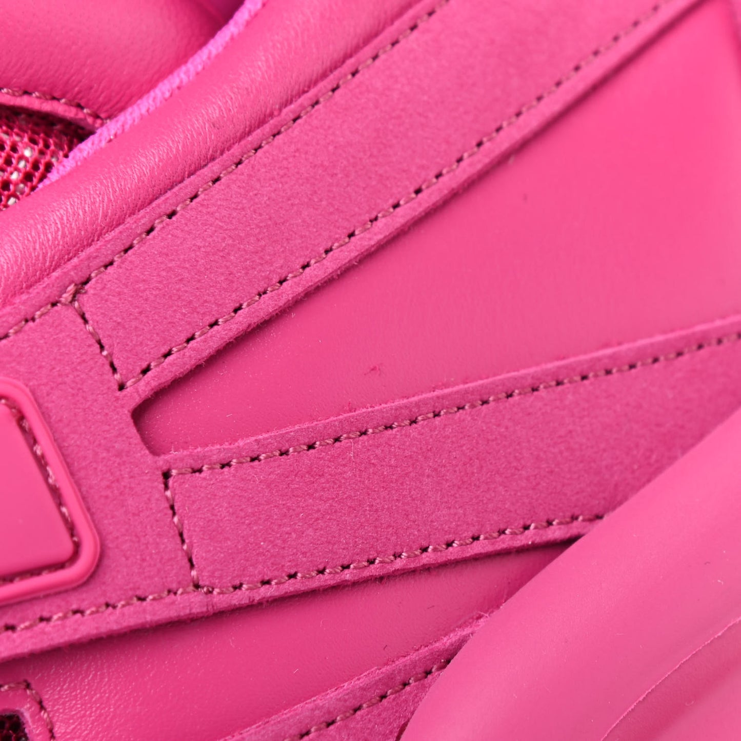 Calfskin Technical Nylon LV Archlight Sneakers 40 Rose Pop