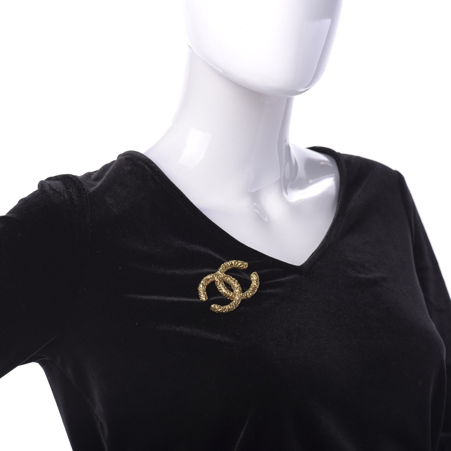 Chanel Textured CC Brooch Gold 2 of 4