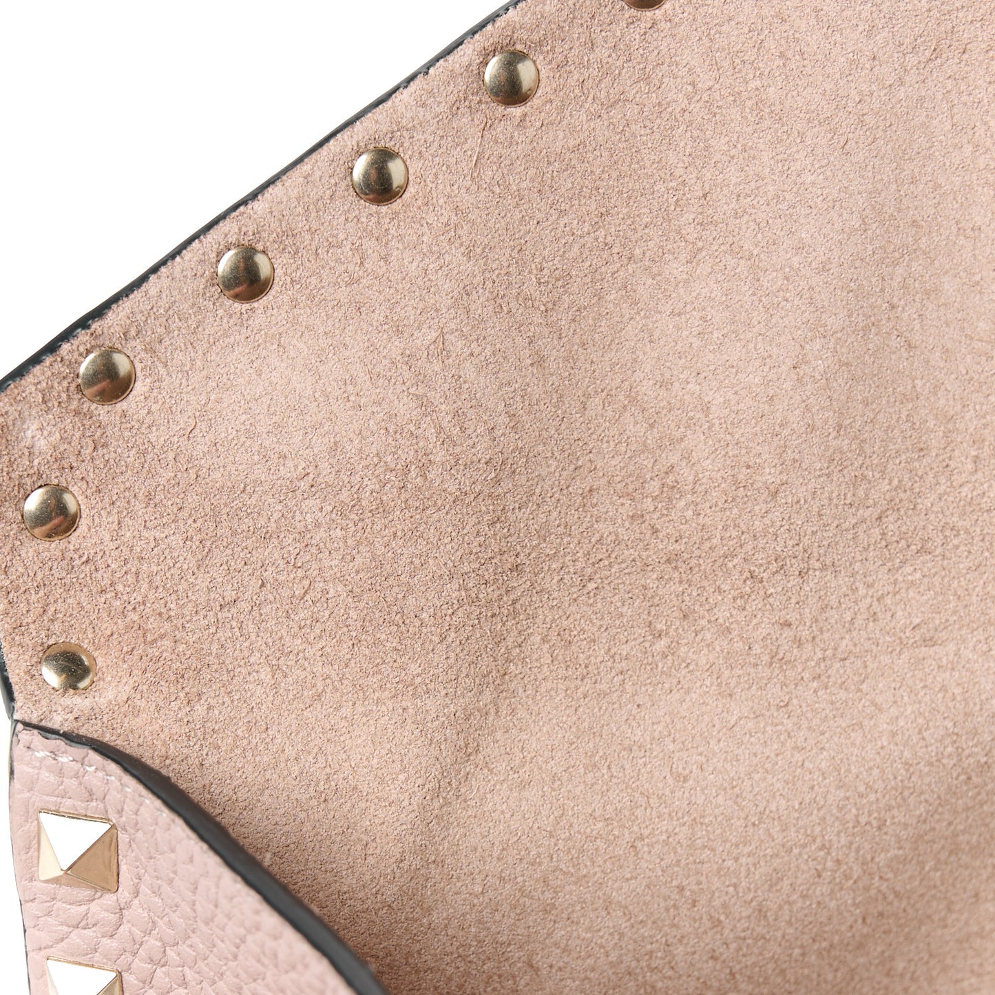 Pebbled Calfskin Large Rockstud Envelope Clutch Poudre