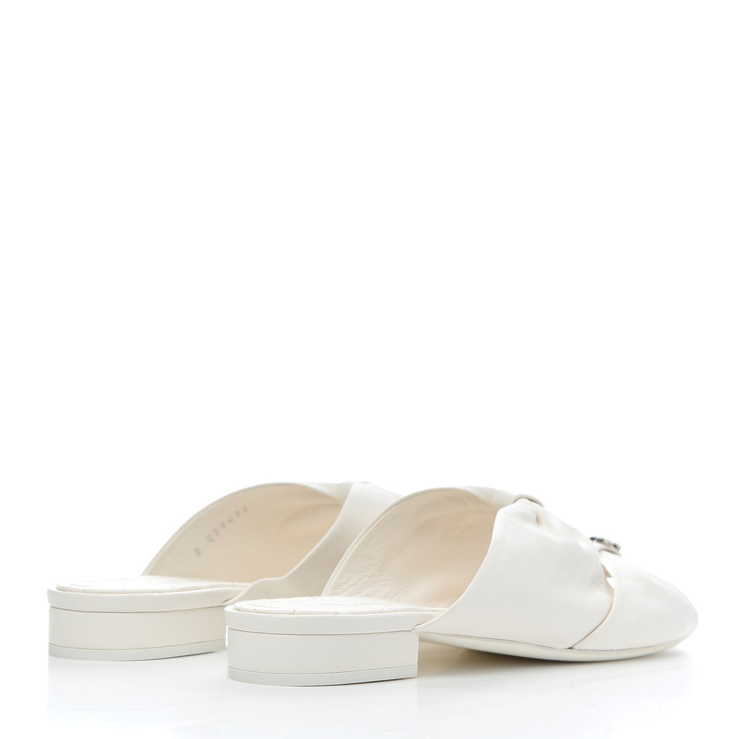 Lambskin Pearl Bow CC Flat Sandals 39.5 White