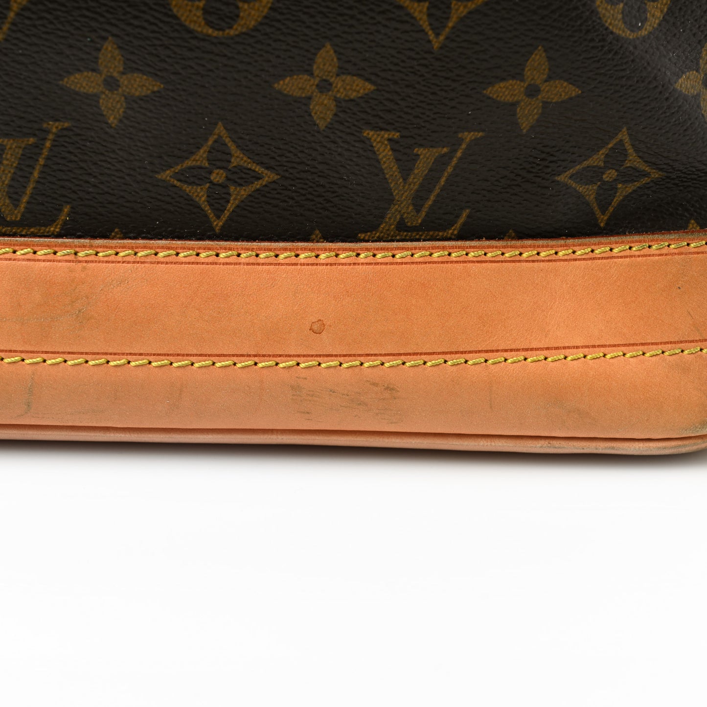 Monogram Noe