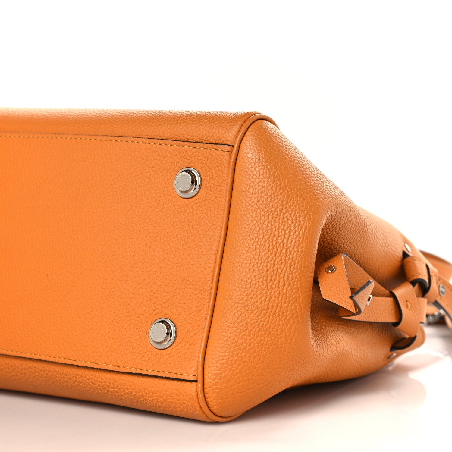 Louis Vuitton Veau Nuage Milla PM Safran 8 of 8