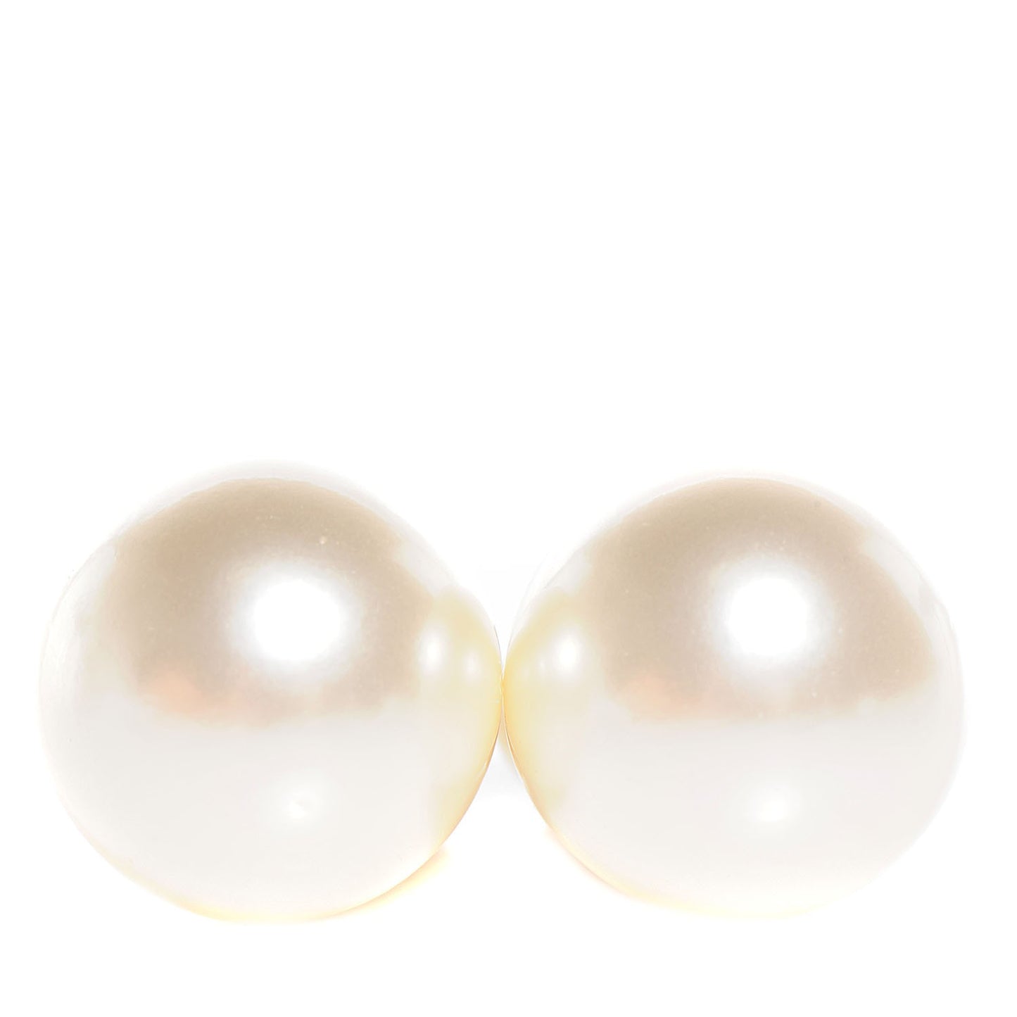 Mise En Dior Tribal Earrings Cream