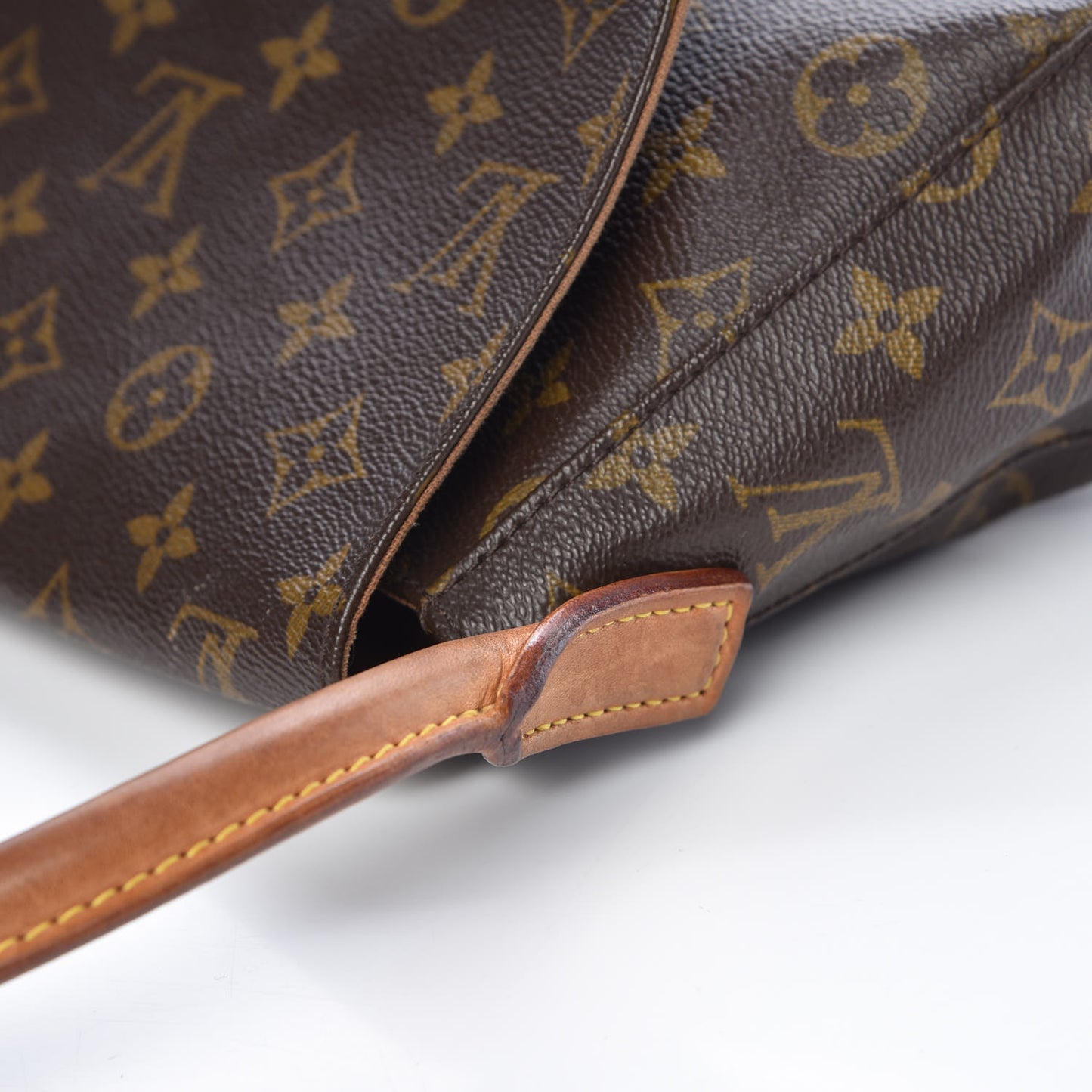 Monogram Mini Looping