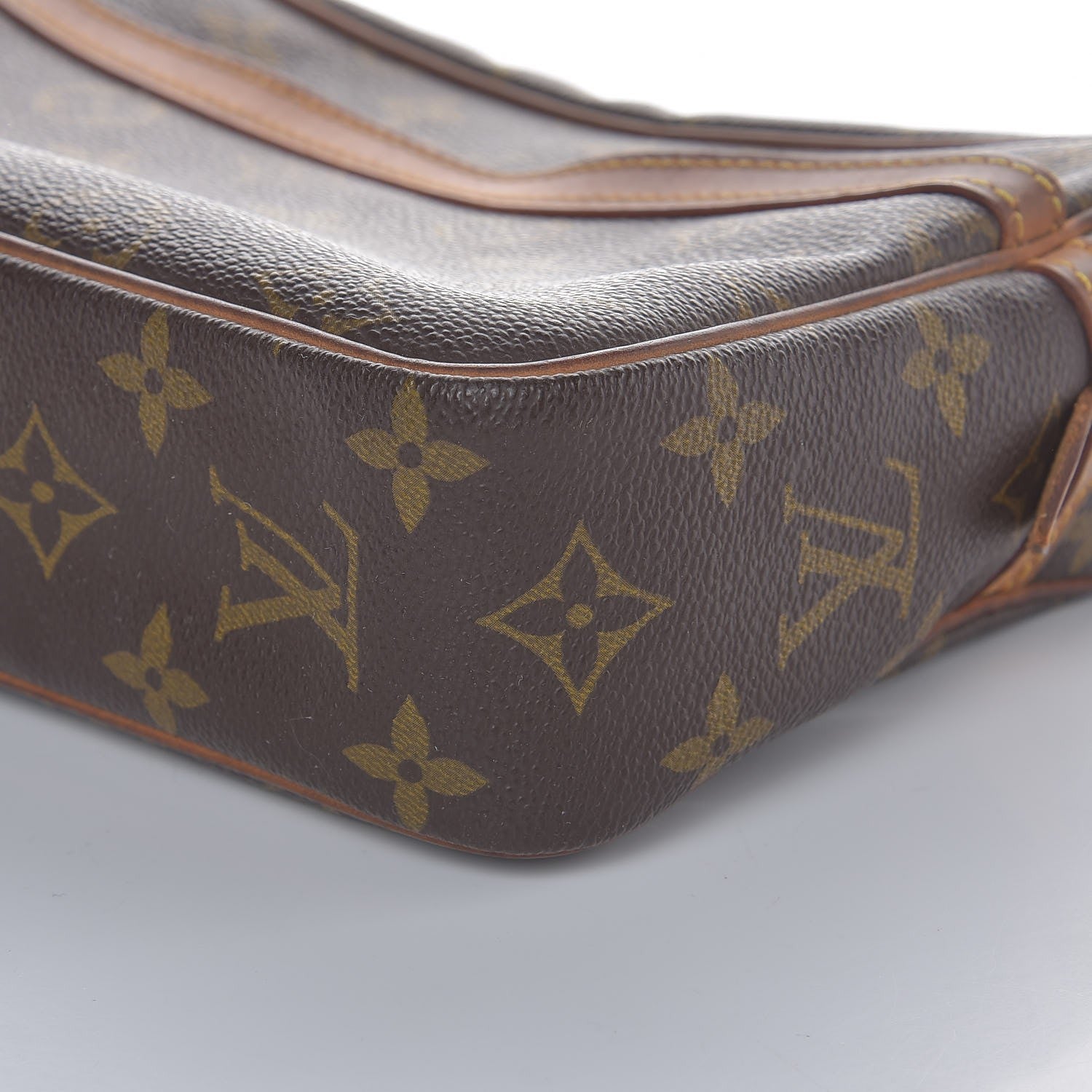 Louis Vuitton Monogram Compiegne 23 Toiletries 14 of 14