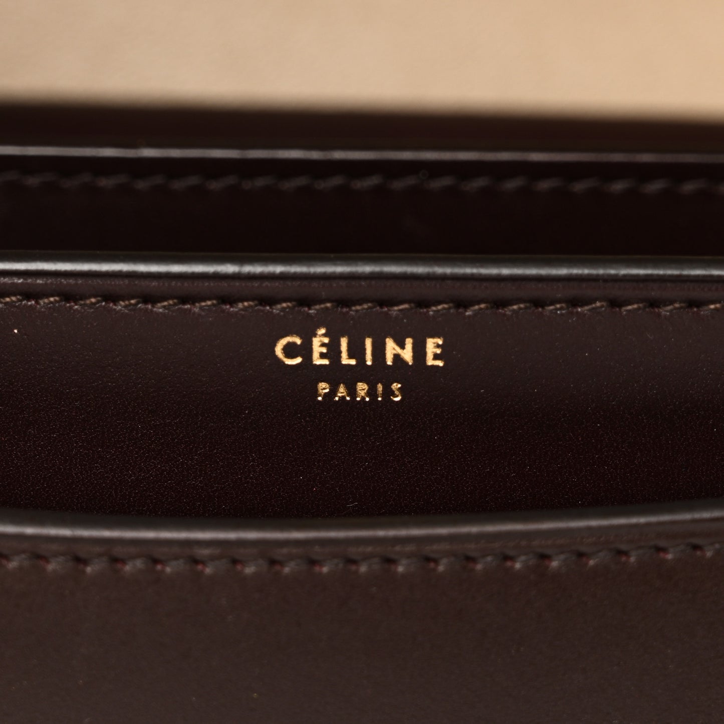 Smooth Calfskin Medium Case Chain Flap Burgundy