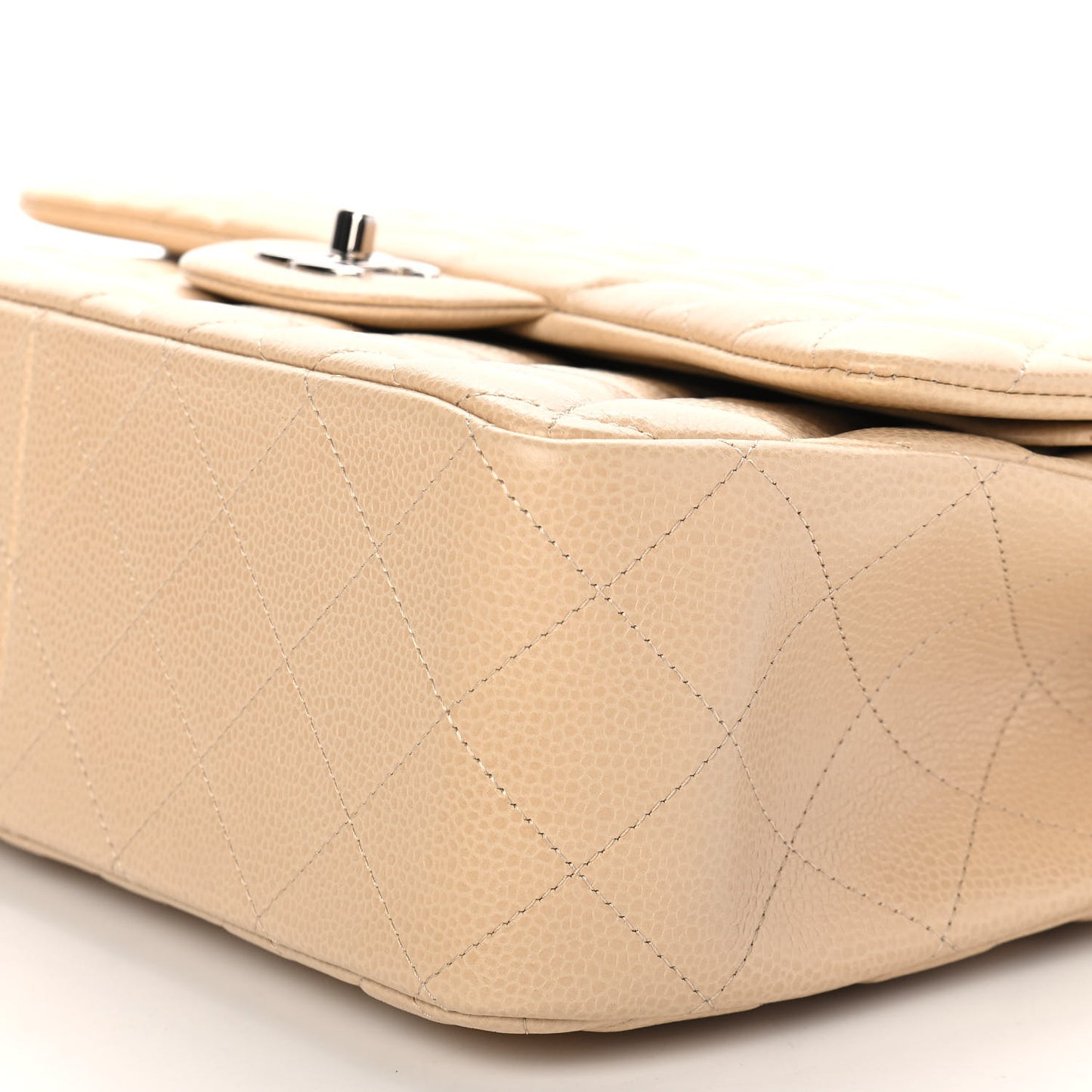 Caviar Quilted Jumbo Double Flap Beige Clair