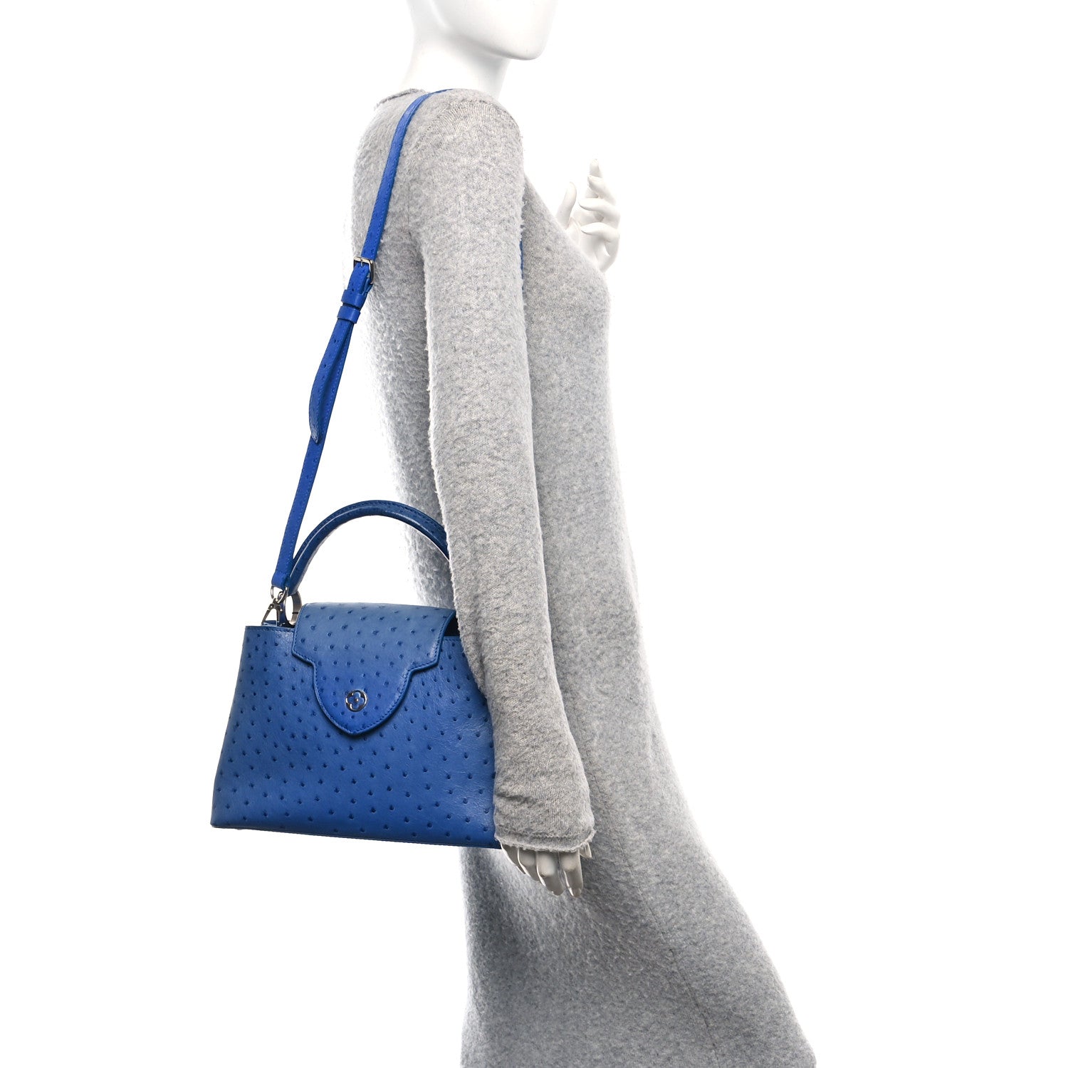 Louis Vuitton Ostrich Capucines MM Saphir 1810806 – FASHIONPHILE